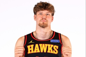 美记:老鹰与52号秀维萨尔签下4年930万美元合同 后两年非保障
