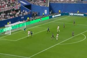 英格兰1-0领先阿根廷!戈登后点包抄破门,罗杰斯送助攻